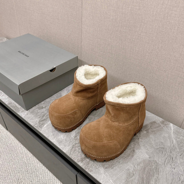 ALASKA BOOTIE IN CIDER BROWN SUEDE AND WOOL LINING