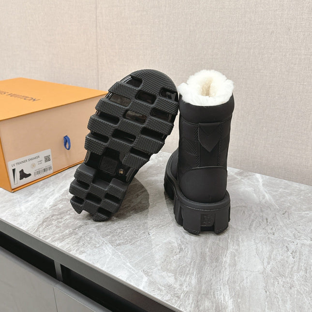 MARTIN ANKLE BOOTS IN BLACK SUEDE AND WHITE SHEARLING LINING
