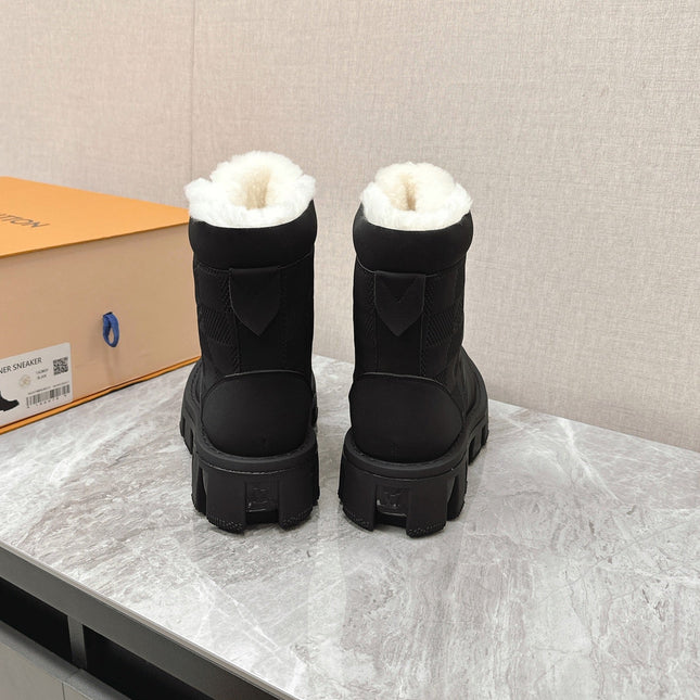MARTIN ANKLE BOOTS IN BLACK SUEDE AND WHITE SHEARLING LINING