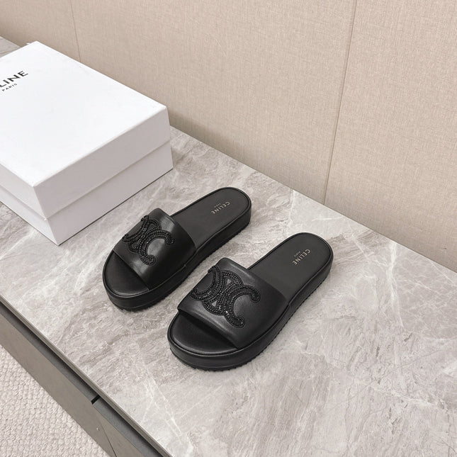 THICK-SOLED SLIDES IN BLACK SMOOTH LAMBSKIN LOGO WITH CRYSTALS