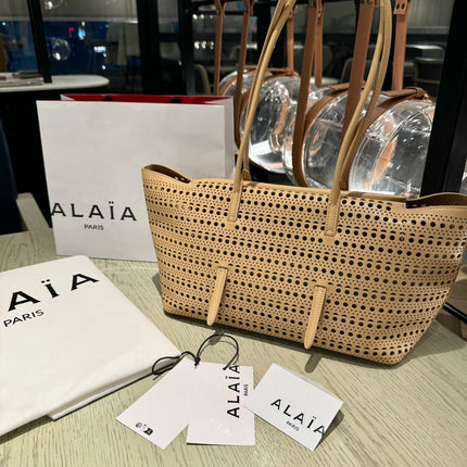 NEO MINA 32 BAG IN HARVEST GOLD VIENNE CALFSKIN