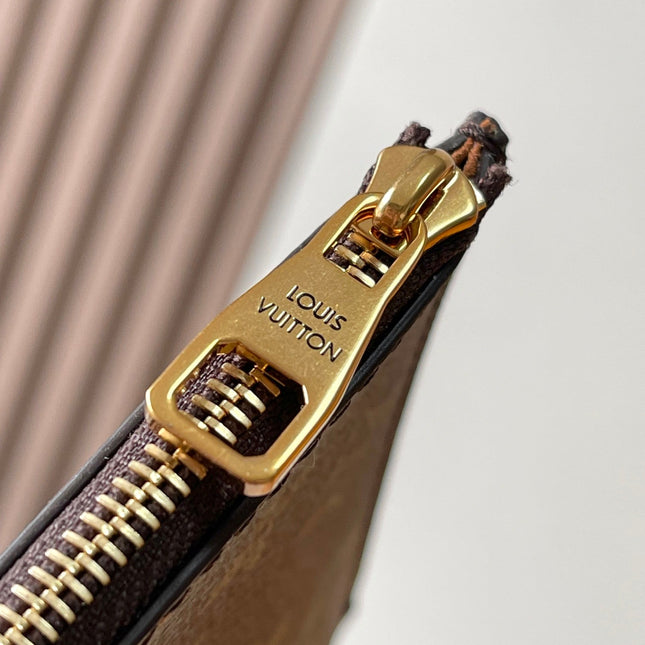 LOW KEY HOBO MM 35 IN COGNAC SMOOTH CALFSKIN
