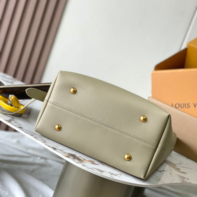 LOW KEY HOBO MM 35 IN CLAY SMOOTH CALFSKIN