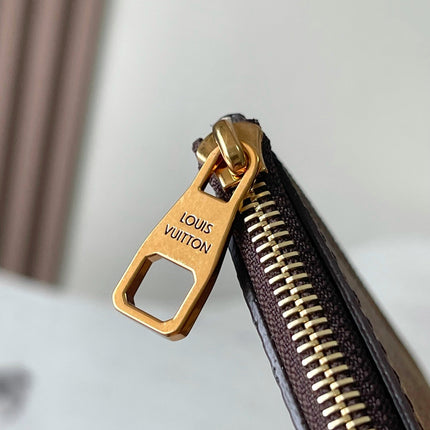 LOW KEY HOBO MM 35 IN CLAY SMOOTH CALFSKIN