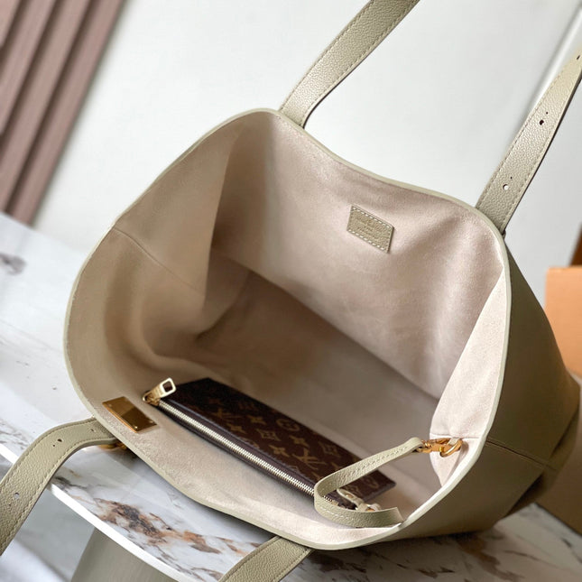 LOW KEY CABAS 47 IN BEIGE GRAINED CALFSKIN GOLD BUCKLE