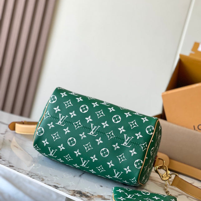 SPEEDY P9 BANDOULIÈRE 25 IN GREEN MONOGRAM CANVAS GOLD HARDWARE