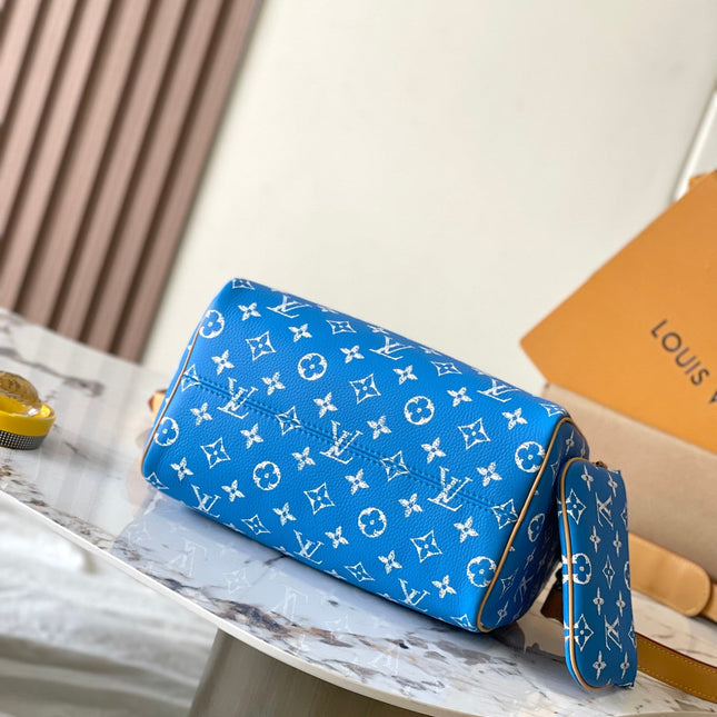 SPEEDY P9 BANDOULIÈRE 25 IN BLUE MONOGRAM CANVAS GOLD HARDWARE