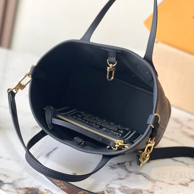 NEVERFULL BANDOULIÈRE INSIDE OUT BB 24 IN BROWN MONOGRAM CANVAS AND BLACK CALFSKIN