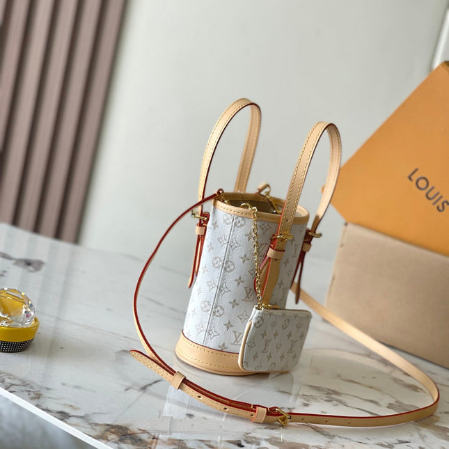 NANO BUCKET 17 IN WHITE MONOGRAM JACQUARD AND BEIGE CALFSKIN TRIM