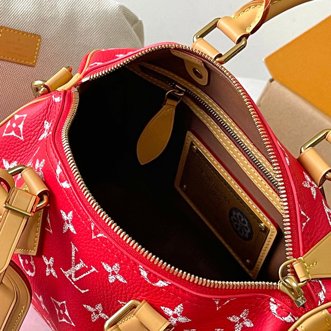SPEEDY P9 BANDOULIÈRE 25 IN RED MONOGRAM CANVAS GOLD HARDWARE