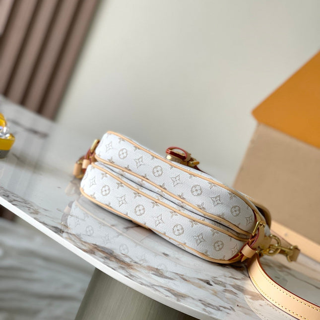 SAUMUR BB 20 WHITE MONOGRAM MINI JACQUARD AND LEATHER TRIM GOLD HARDWARE