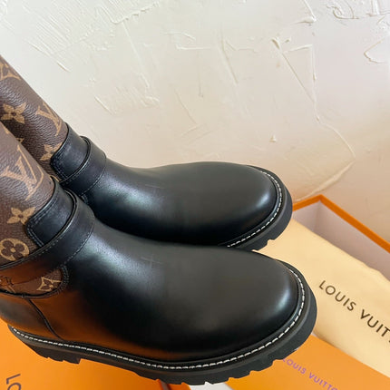 TERRITORY FLAT ANKLE BOOT IN BLACK MIX CHOCOLATE BROWN MONOGRAM CALFSKIN