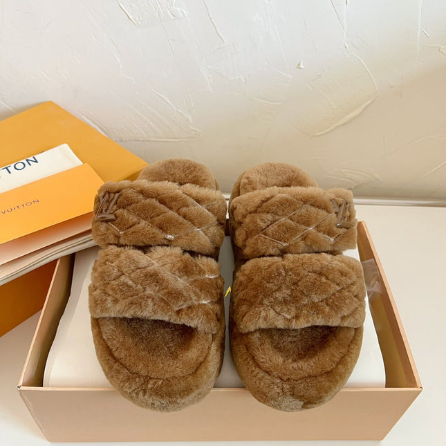 LV SUNSET PLATFORM COMFORT MULE IN CHOCOLATE BROWN SHEARLING