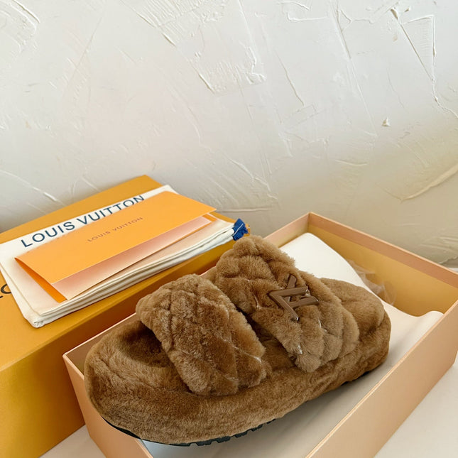 LV SUNSET PLATFORM COMFORT MULE IN CHOCOLATE BROWN SHEARLING