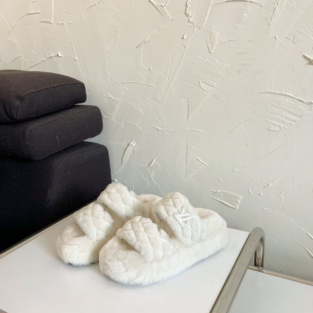 LV SUNSET PLATFORM COMFORT MULE IN WHITE SHEARLING