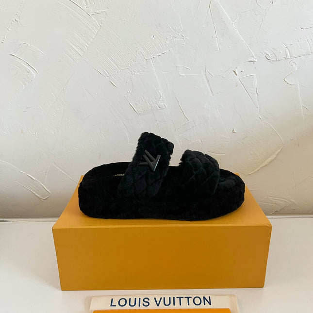LV SUNSET PLATFORM COMFORT MULE IN BLACK SHEARLING