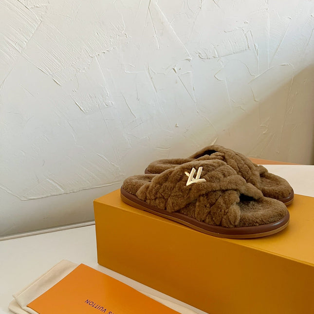 LV BLISS COMFORT MULE IN CHOCOLATE BROWN SHEARLING