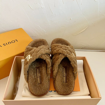 LV BLISS COMFORT MULE IN CHOCOLATE BROWN SHEARLING