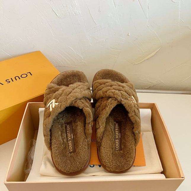 LV BLISS COMFORT MULE IN CHOCOLATE BROWN SHEARLING