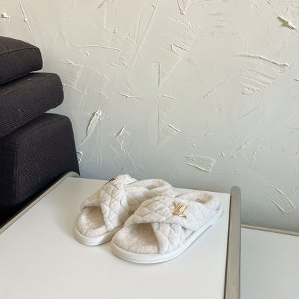LV BLISS COMFORT MULE IN BEIGE SHEARLING