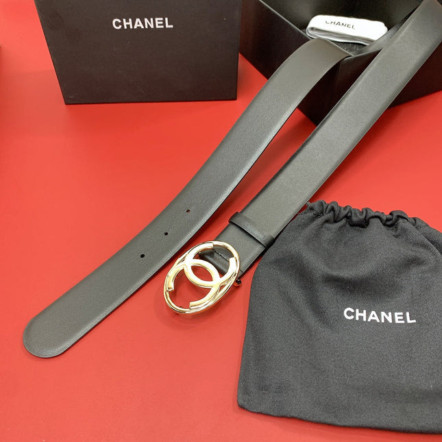 CC 40 MM CIRCLE BUCKLE BELT IN BLACK CALFSKIN WITH GOLD HARDWARE