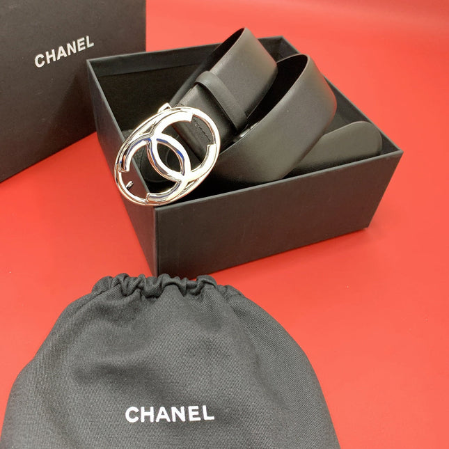 CC 40 MM CIRCLE BUCKLE BELT IN BLACK CALFSKIN WITH SILVER HARDWARE