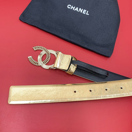 CC MEDIUM 30 MM BELT GOLD CALFSKIN GOLD HARDWARE WITH LETTER
