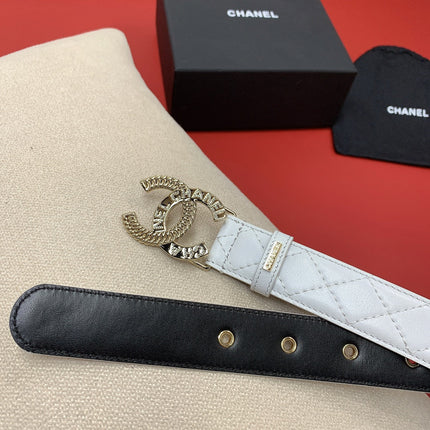 CC MEDIUM 30 MM BELT WHITE EMBROIDERED CALFSKIN GOLD HARDWARE WITH LETTER