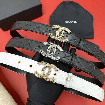 CC MEDIUM 30 MM BELT WHITE EMBROIDERED CALFSKIN GOLD HARDWARE WITH LETTER