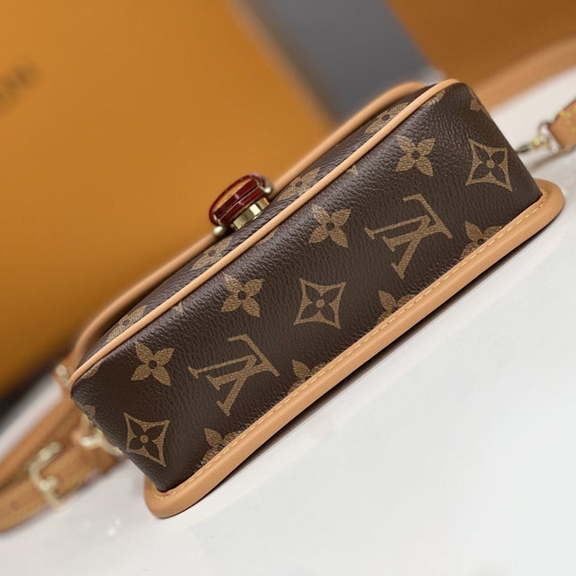 NANO DIANE 19 IN BROWN MONOGRAM CANVAS AND LEATHER TRIM