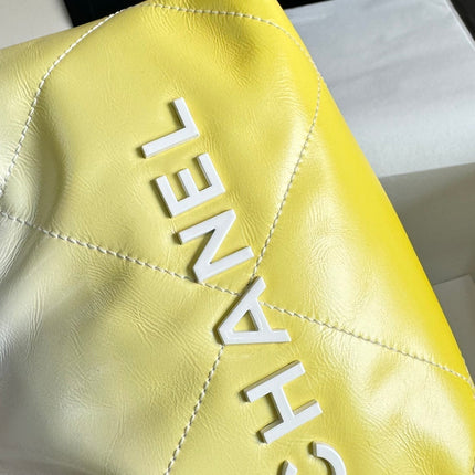 CC HOBO MINI 20CM YELLOW WHITE LAMBSKIN