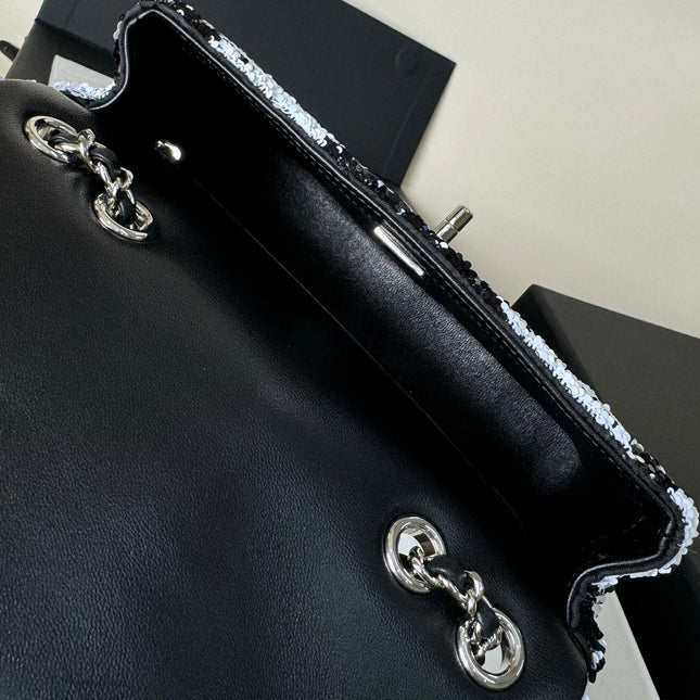 FLAP BAG 20 IN BLACK AND WHITE SEQUINS SILVER HARDWARE