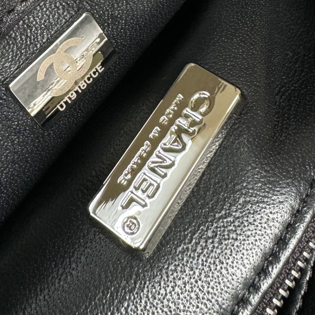 FLAP BAG 20 IN BLACK AND WHITE SEQUINS SILVER HARDWARE