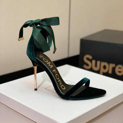 ANKLE SANDAL 10 CM IN GREEN FOREST VELVET AND SILK