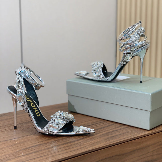CRYSTAL HIGH HEELS IN SILVER ZP METALLIC PATENT LEATHER