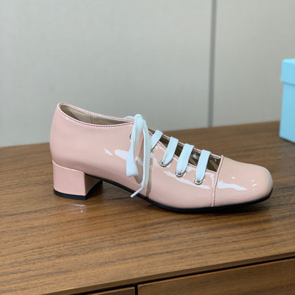 LACE-UP HIGH SHOES IN PALE PINK GLOSSY CALFSKIN