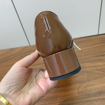 LACE-UP HIGH SHOES IN PECAN BROWN GLOSSY CALFSKIN