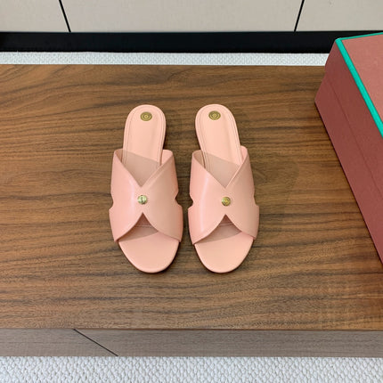 FLAT SLIPPERS IN LIGHT PINK CALFSKIN