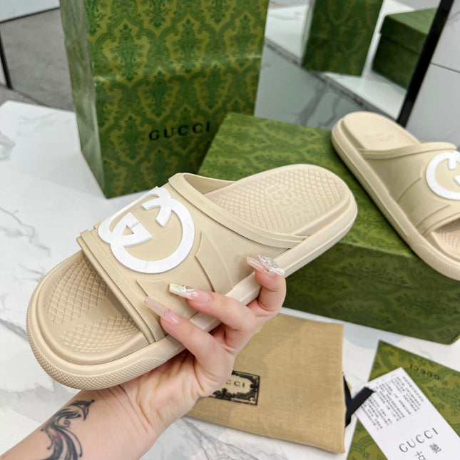 PLATFORM SLIPPERS IN SAND BROWN IMPORTED TPU