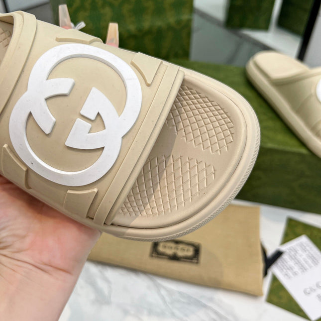 PLATFORM SLIPPERS IN SAND BROWN IMPORTED TPU