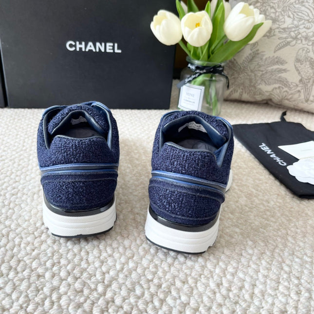 CC SNEAKER IN NAVY BLUE WOOL TWEED AND SUEDE
