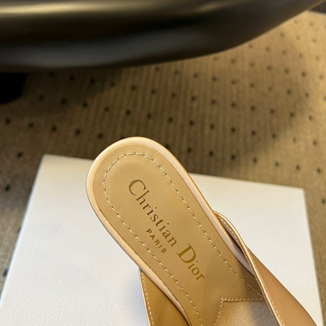 CD TRIBALES PUMPS IN BEIGE SATIN AND CALFSKIN