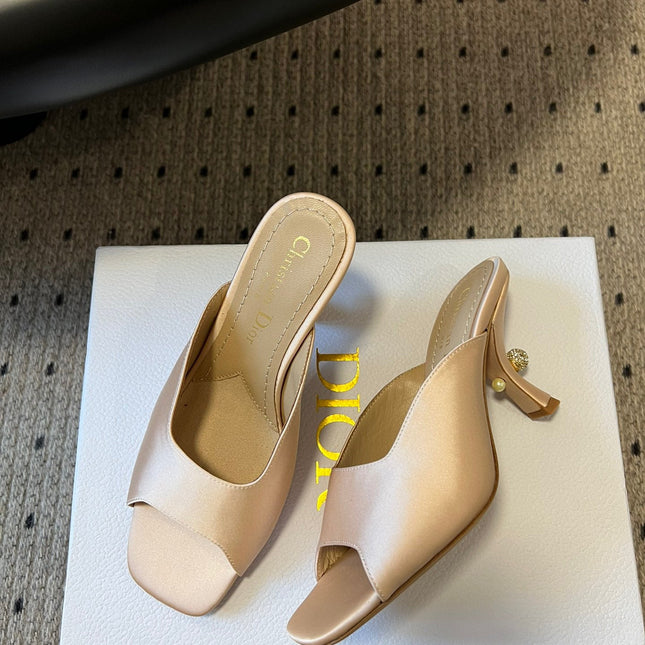 CD TRIBALES PUMPS IN BEIGE SATIN AND CALFSKIN