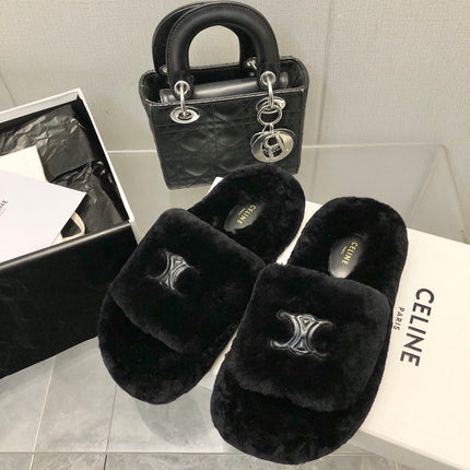 THICK-SOLED SLIPPER IN BLACK LAMB FUR