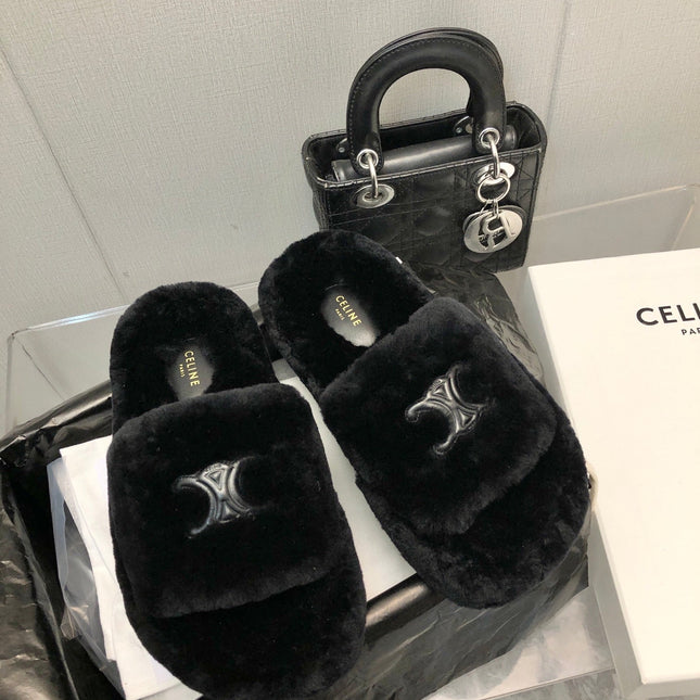 THICK-SOLED SLIPPER IN BLACK LAMB FUR