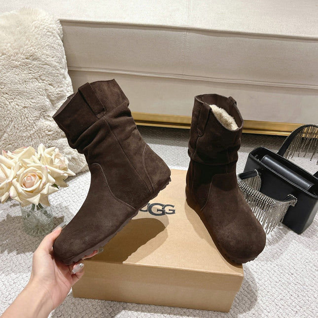 ANKLE BOOT IN HICKORY BROWN SUEDE