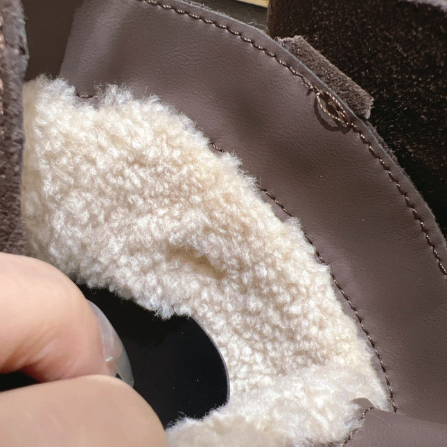 ANKLE BOOT IN HICKORY BROWN SUEDE