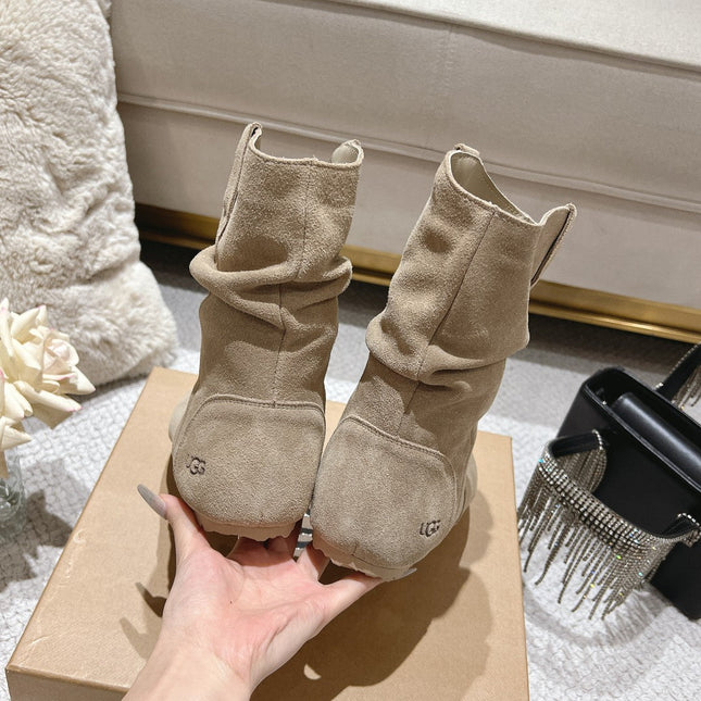 ANKLE BOOT IN TAN BROWN SUEDE