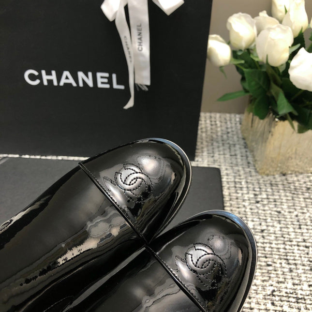 ROUND-TOE SHORT BOOTS BLACK SHEEPSKIN