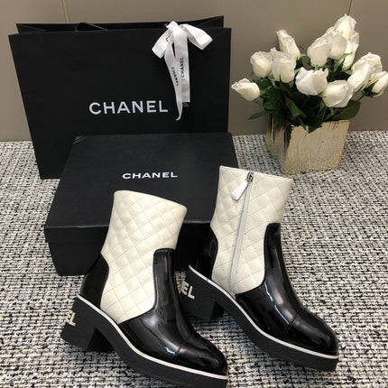 ROUND-TOE SHORT BOOTS BLACK MIX WHITE SHEEPSKIN